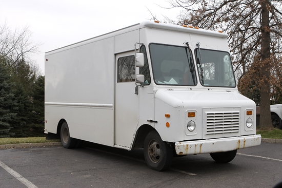 1696647705561877.jpg delivery-truck (1).jpg