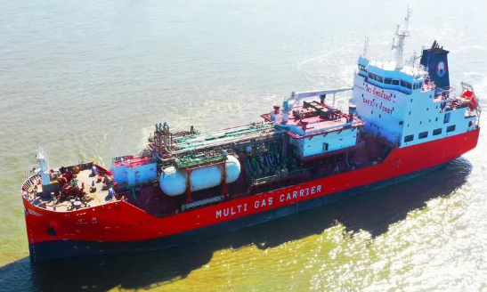 多用途船 多用途船