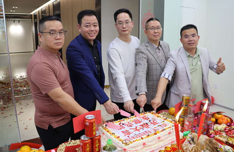 1764146054498472.png 1764146054498472.png