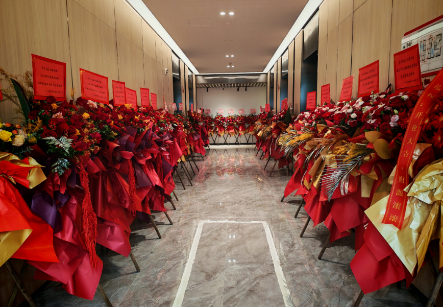 1764146325110059.png 1764146325110059.png